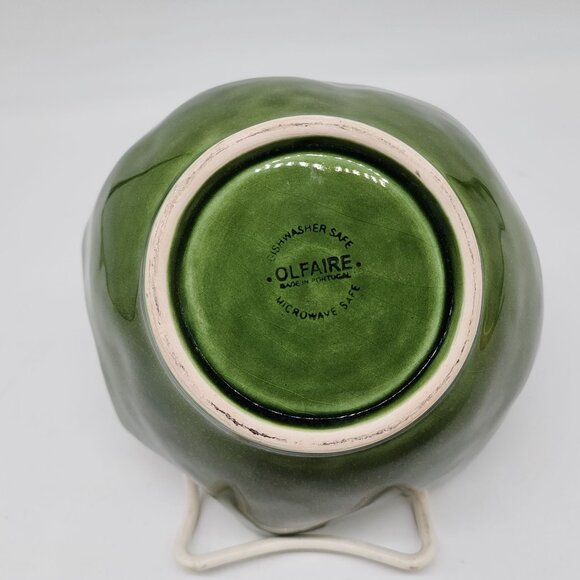 Green Leaf-Shaped Ceramic Bowl By Olfaire Portugal Microwave & Dishwasher Safe - Picture 3 of 7
